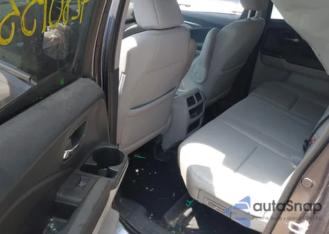 2017 Honda Ridgeline Rtl-T из США, поврежденный, VIN 5FPYK3F62HB016568